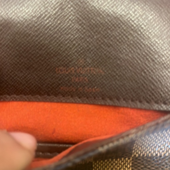 LV Damier - Picture 3 of 5